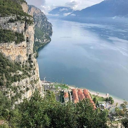 Antica Campione Rooms & Hostel Campione del Garda Luaran gambar