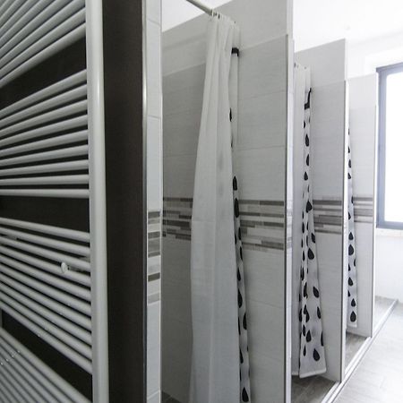 Antica Campione Rooms & Hostel Campione del Garda Luaran gambar