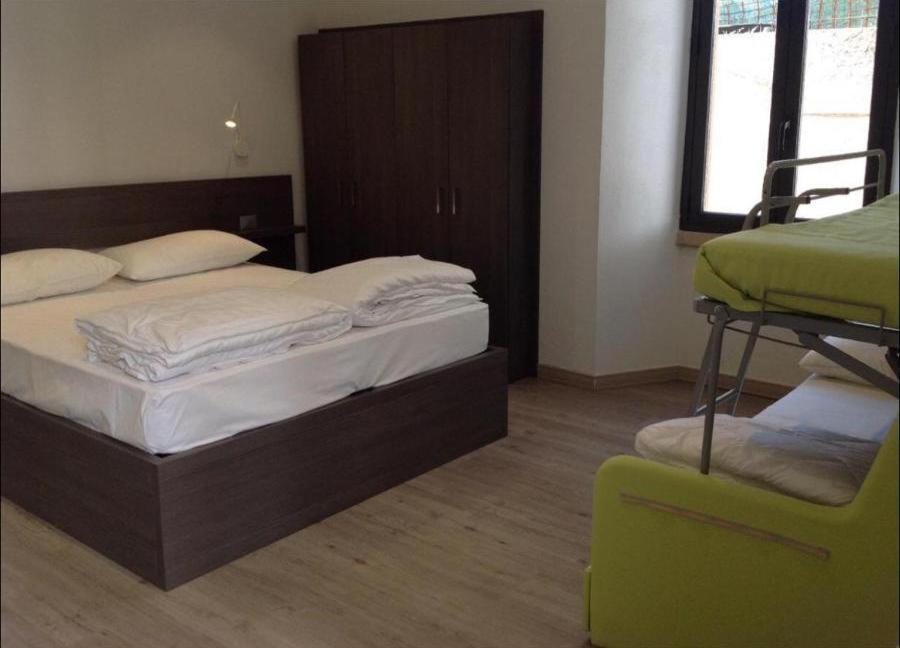 Antica Campione Rooms & Hostel Campione del Garda Luaran gambar