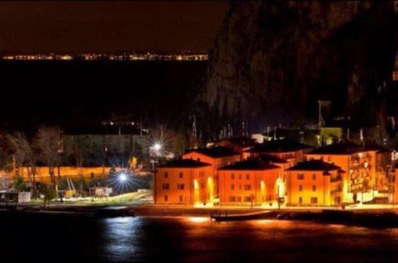 Antica Campione Rooms & Hostel Campione del Garda Luaran gambar
