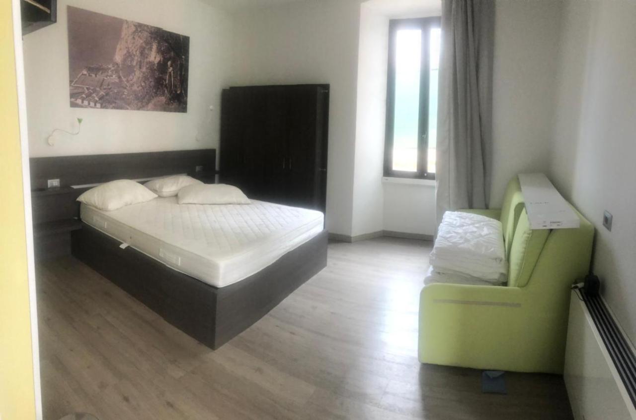 Antica Campione Rooms & Hostel Campione del Garda Luaran gambar