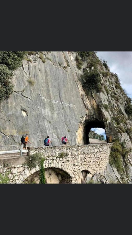 Antica Campione Rooms & Hostel Campione del Garda Luaran gambar