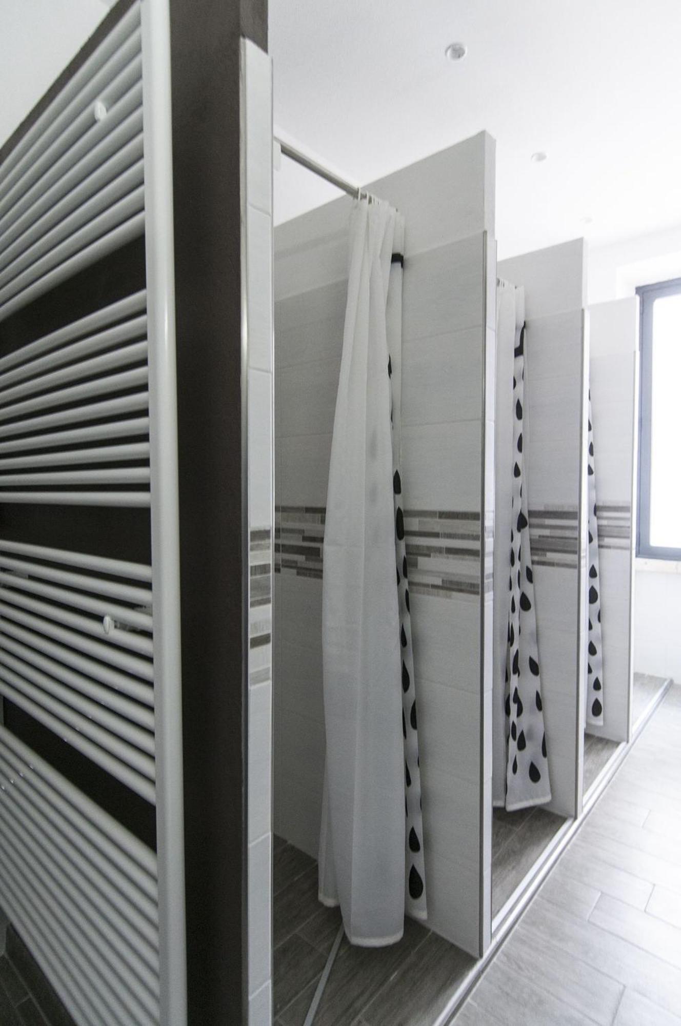 Antica Campione Rooms & Hostel Campione del Garda Luaran gambar
